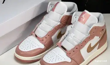 Hyperoad Mid SE“Red Stardust” Jordan 1 Air 0629